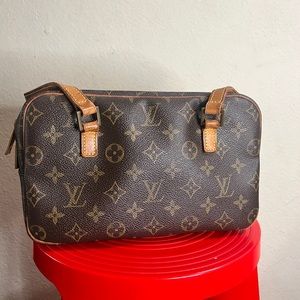 Louis Vuitton Cite